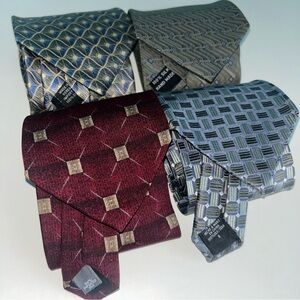 Set of 4 Ties